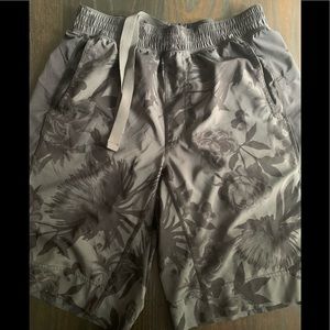 Lululemon T.H.E. Short Linerless 11"